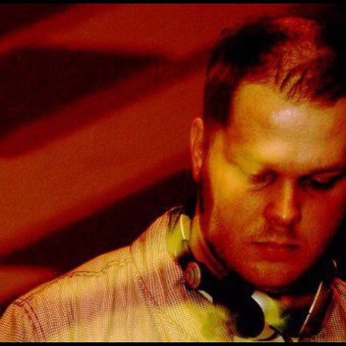 Music producer, DJ, Designer and House Music lover!
