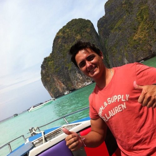 Recolinoo's profile picture. 