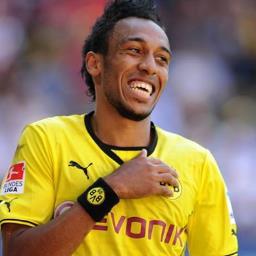 Football Player of @BVB & International
Gabonais.
