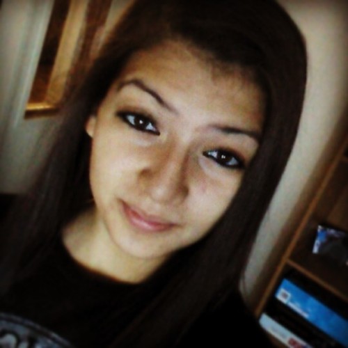 My name is Rachel Correa. Hit that 'follow' button. cx I know you want too (;