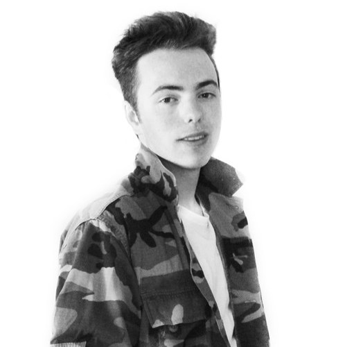 Follow me :) MUSIC IS LIFE❤️ WITTIES ARE MY LIFE LIVE EVERY SINGLE ONE OF YOU❤️
