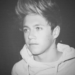 CrazyMoforox's profile picture. ι αм α ∂ιяє¢тισиєя, líttlє míхєr, вαrвíєpαlvínfαn αи∂ α ℓσναтιc.