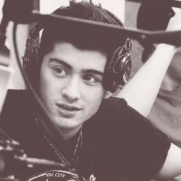 Hi, I AM #DIRECTIONER; #1DFAMILY #ДИРЕКШИОНЕРФОЛЛОВЬДИРЕКШИОНЕРА #УПРТ #Поттероман @MrsHoranOnline- ЖЕНА ДР-19 НОЯБРЯ