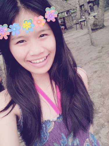 Music • Sings • Dances • Fashion • Homey • Foods • Moody •  Small girl • Loved • Blessed - number 1 fan of @justinbieber - he's my future husband :P