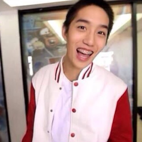 ผมไผ่ฮอร์โมนครับ[บอท] #ผมไม่มีเจตนาแอบอ้างหรือทำให้เรียลเสื่อมเสียครับ #ผม #จะ #เป็น #บอท #ที่ #ดี #นะ :3