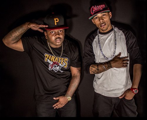 R&B/ Hip Hop Group out of KC! @RealWiLBB @KeepnItReal_Bb @CodakCarter http://t.co/yYQlfsUl http://t.co/ogfspR1q http://t.co/Zo8d2sAY