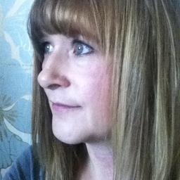 BettinaStecher's profile picture. Marketing- og tekstnørd, mor, passioneret akademisk rytter, gift,  hang til eventyr, økologi og bagværk. Tweeter som privatperson.