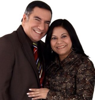 Lic. en teología, Apostol y Pastor de la Iglesia Nueva Vida internacional