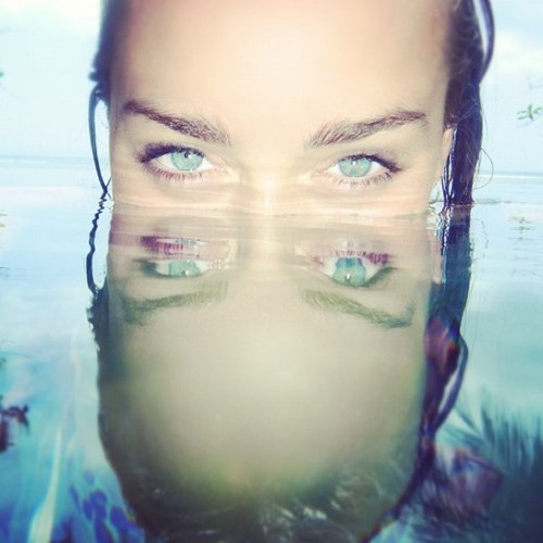 16 | AUS
