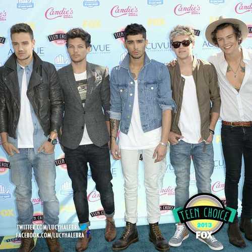[Un] Official 1D fanbase from Indonesia. Falling in love with 4 uk boys & 1 irish boy. Called ONE DIRECTION. Enjoy this fanbase. Open follback until 300 fllwrs.