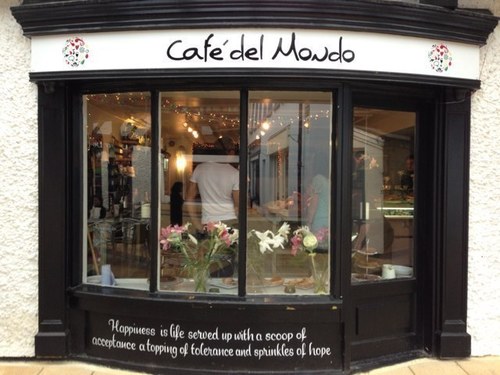 A world of emotions. Cafe by day. Restaurant by night.
