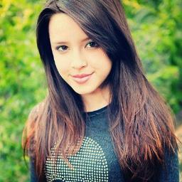 Te Amo...E Te Amarei Durante Toda Minha Vida;Te Amo Nos Seus Gestos,No Seu Sorriso,Na Sua Voz,Te Amo No Que Você é.