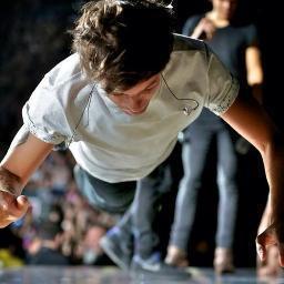 i just gave you a free follow bc ur awesome i would apreciate it you go follow @stylinsonlry