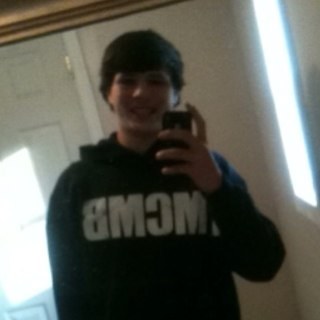 my name is waylon jacob moland, im from perry county, in a relationship with jada nashaee (: follow me and ill follow you back