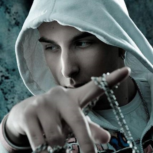 Anand_Ideal's profile picture. Hi guys
Let us tweet,follow,and make some followers and be different from others