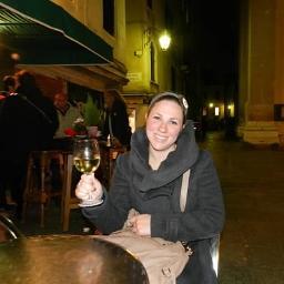 I'm a College Recruiter at Salesforce. In my free time, I love to travel, read, and hang out with my husband, daughter, and pets.