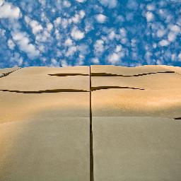 LookingLA's profile picture. a brand and identity design consultancy based in Los Angeles