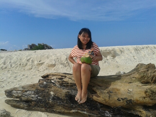 santy_xie's profile picture. 35 : In every season, GOD is with me. So thankful for HIS love