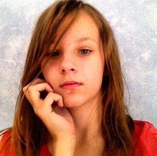 Alex is my Idol i Love she!!!!
Jade, Alexandra, Tess Ramey
She's 13 years old born 10.01.2000
Singer, Actress, Songwriter.