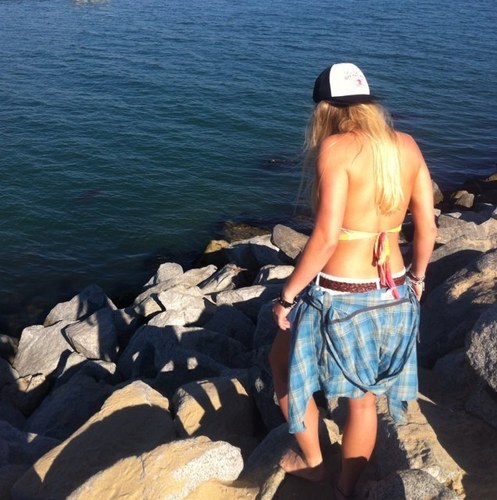 kjbeag's profile picture. terminally chill ☮