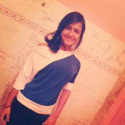 Holis soy el amor de tu vida!3 cariñosa,amable,social,ah no perdón estoy describiendo ami hermana!Hahha'Sigueme$: