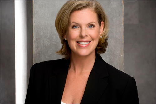 AbsolutelyHomes's profile picture. #NoVA #DMV #RealEstate Agent, Band Parent, #UVA Alumni Parent, Professional Actor and Executive Assistant, Passionate Home Hunter