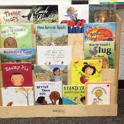 Reading and learning in a second grade classroom