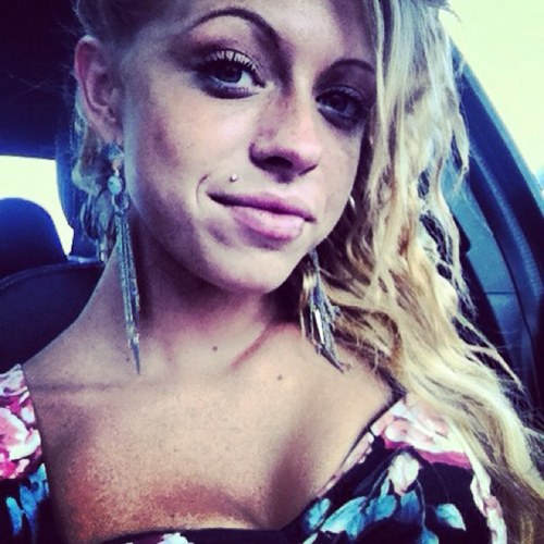 Real woman. Nothing less and everything more. Give me loyalty and respect and ill ride for you