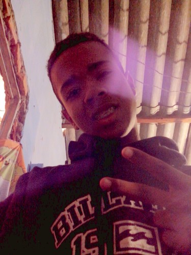 https://t.co/gS6nYcyjXJ ~ CHEGAA ~ http://t.co/XDgt2xpk6U ~CHEGAA TBM' HEUHEAHEUHEA ~ Sobre mim : AQUELE MLK QUE PODE SER SE PEZADELO ! ♫