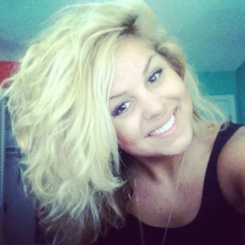 sara_sharpin's profile picture. born and raised in bradenton FL currently residing in murfreesboro TN.