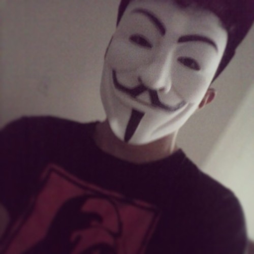 Nós somos Anonymous, Nós somos uma legião. Não esquecemos, Não perdoamos. Esperem por nós!