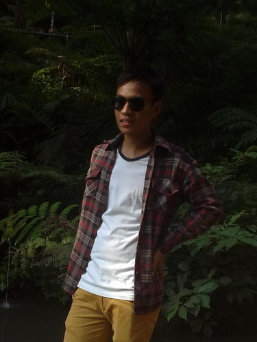 syariefalghazal's profile picture. enjoy single..