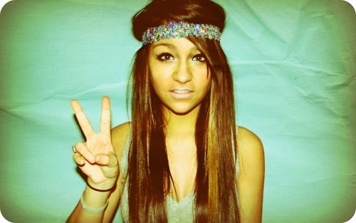 Sam_Luvs_Cher's profile picture. I just want to live in California and ride a penny board wearing a flower crown, crop top, and high-waisted shorts. *Surprise Sundays*