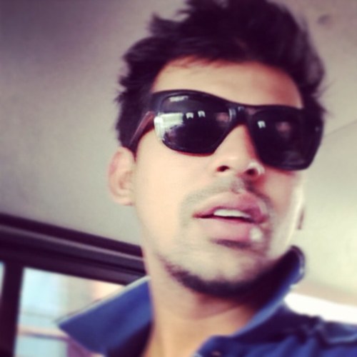 im ebby abbas. futuer enterprenour. rich in thinking and dreaming. hope i can make differnce.