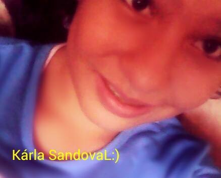 Me encanta CaeLiKe , si me siguen los sigo , me gusta el futbol, voli  y nicki minaj:3