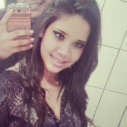Independente, do que me disserem, respondo sempre com um sorriso. Porque ser inconveniente é comum, mas ser superior, é uma raridade.