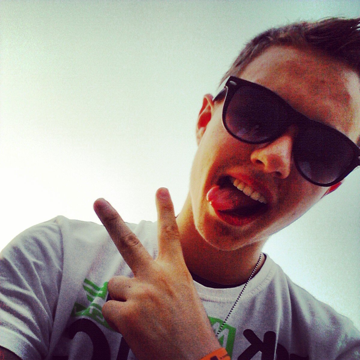 | Amersfoort! | HNE | W'app vraagmaar | 16 | Instagram: markie_vtloo | Chris Brown and Sports/Super Cars♡♥♡♥ |