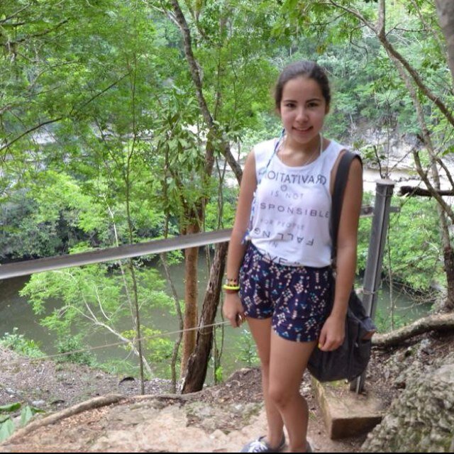 El destino es el puente que se construye hacia el que se ama.