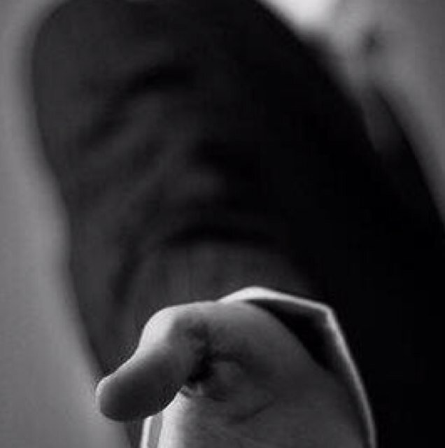 نحن نبحث عن أشياء دائمه والحياهَ بحد ذاتها مؤقته