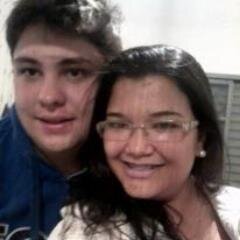 Você vai me olhar,me julgar,tirar conclusões precipitadas,mesmo assim não vai me conhecer. sorria sempre,seus amigos merecem..Seus inimigos precisam.Foloow-me;)