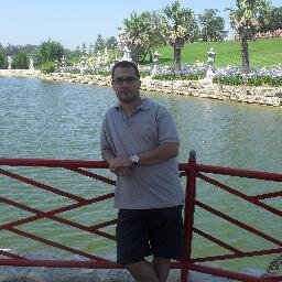 Sou de Janes / Cascais,  Trabalho em Comunicação no CCD PMC e sou Estudante Universitário na U. Atlântica (Marketing CE)