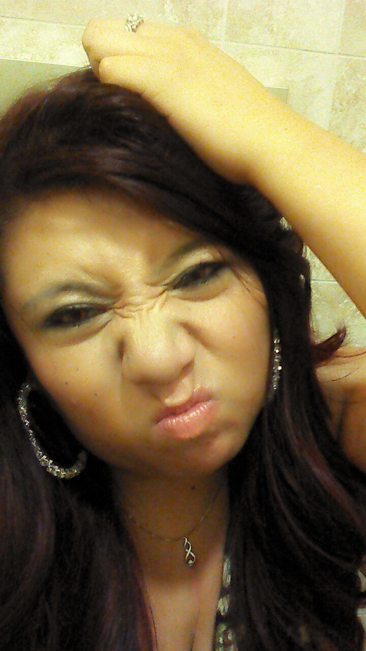 Crazy fun unpredictable girl!!loves living life to the fullest!:)