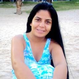 ♫ Ministério de Louvo ♫ Casada , Sou a menina dos olhos de DEUS...