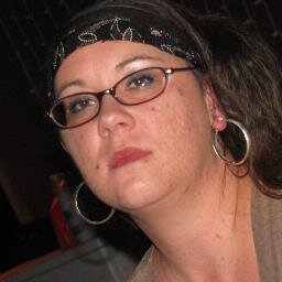 mom,loves all music, widowed,loves to work with the elderly