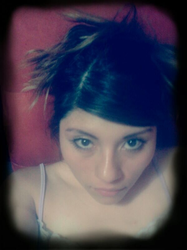 El_tal_Carlos's profile picture. Estar siempre prendido en todo y buscar apoyo . I me pongo trizte por cualquier cosa me nos enojarme .