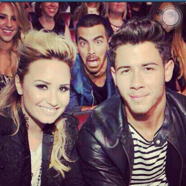 ForeverJovato's profile picture. I am Just inlove with The jonas Brothers And Demi Lovato! *_* 3