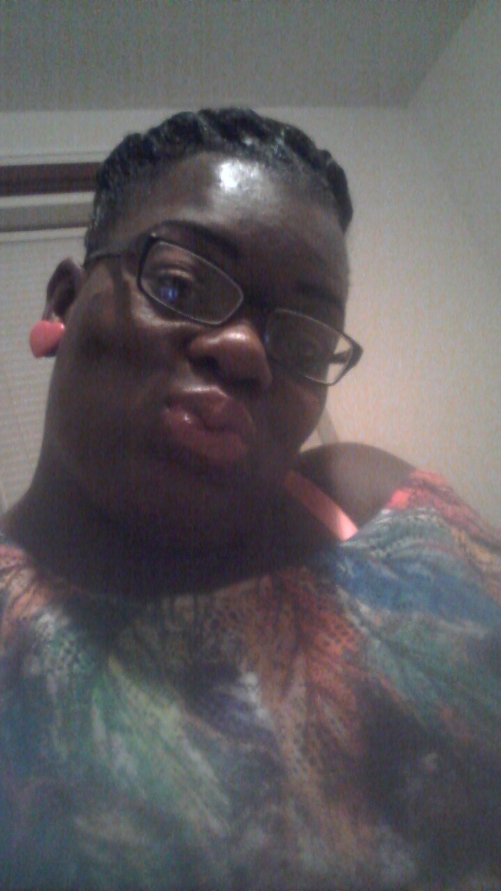 #Chiill. #LaiidBack. #FlexX &&'d Fiinesse Gang Shawty. #Cosmetology Student #Fashiion Guru.