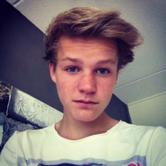 1/4 knuffelms - love hugs from daan xx