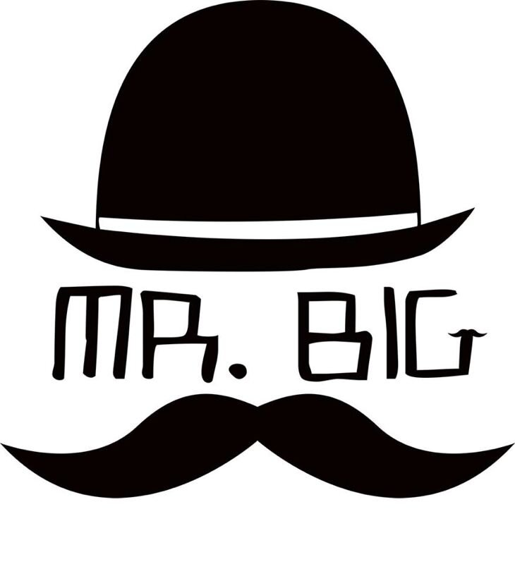 Estudio de diseño gráfico,  estampación de camisetas,  diseño corporativo,  vinilos decorativos,  pegatinas,  y mucho más!