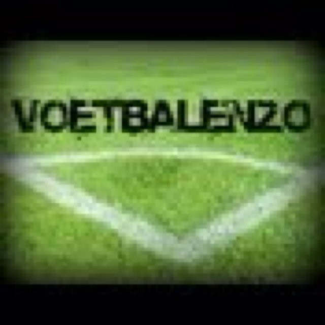 Voor de leukste en de grappigste voetbalweetjes waar of niet waar moet je zelf uitzoeken ;)